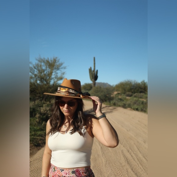 Scorpio Zodiac Hat - Picture 4 of 6